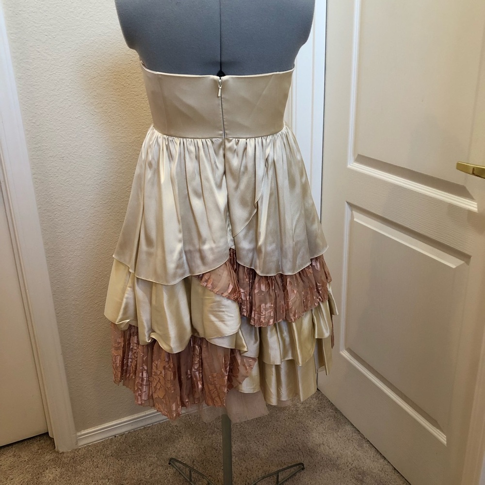 BETSEY JOHNSON Ruffle flower Dress - Picture 3 of 8